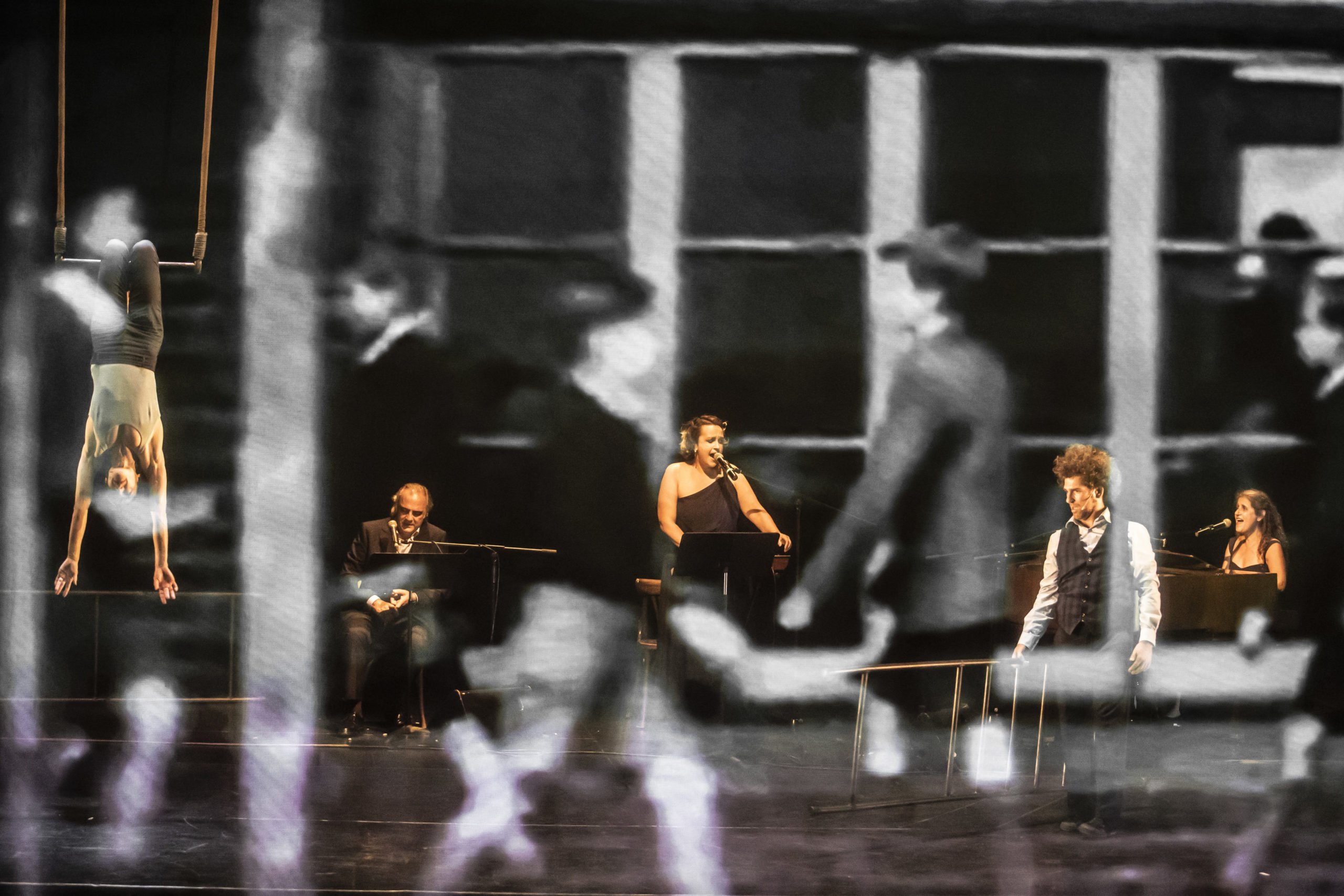 'El Fingidor': la poesía líquida de Fernado Pessoa inunda el Teatre Romea