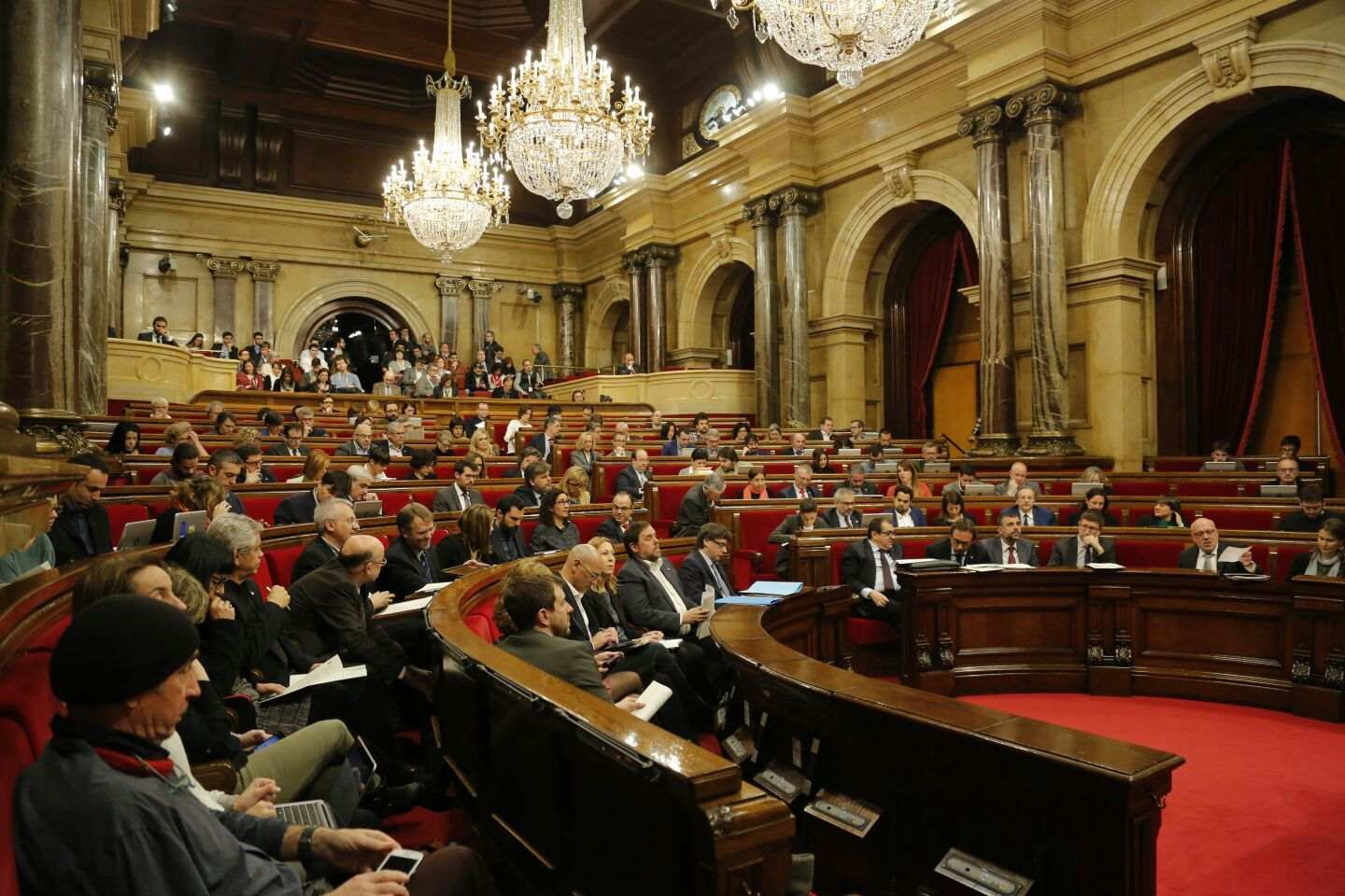 El Parlament aprueba la moción de la ruptura
