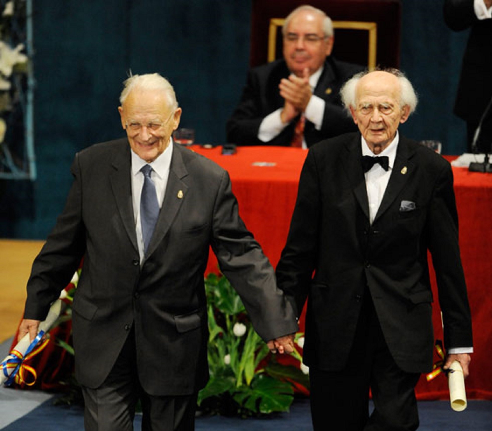 Muere Alain Touraine, sociólogo e intelectual francés, a los 97 años