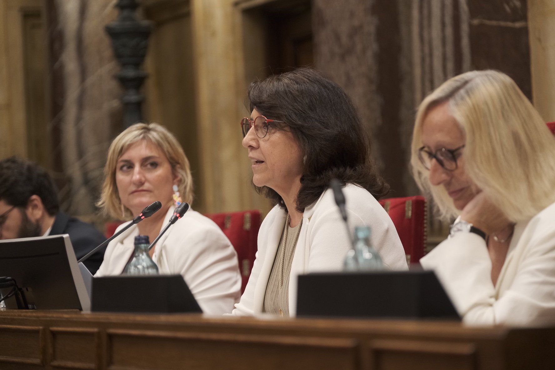 El Parlament admite una ILP para declarar la independencia con el sí de Junts y la CUP, y ERC se abstiene