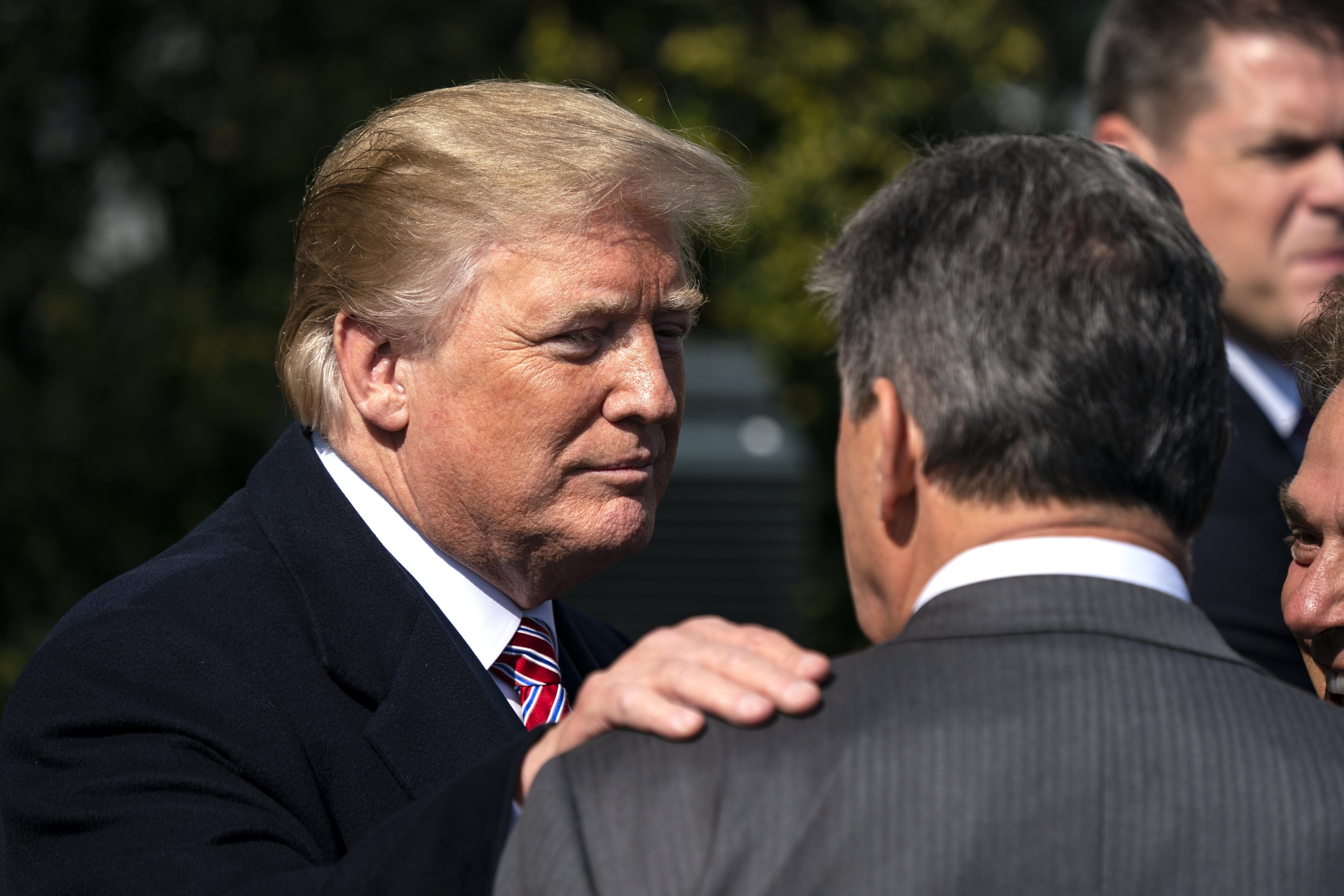 Trump amenaza  a Rusia con los misiles hacia Siria: "suaves, nuevos e inteligentes"