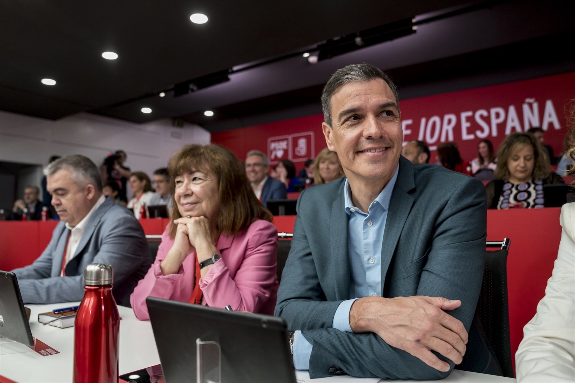 Pedro Sánchez exigeix que les crítiques es facin als òrgans del partit: "Les coses es parlen aquí"