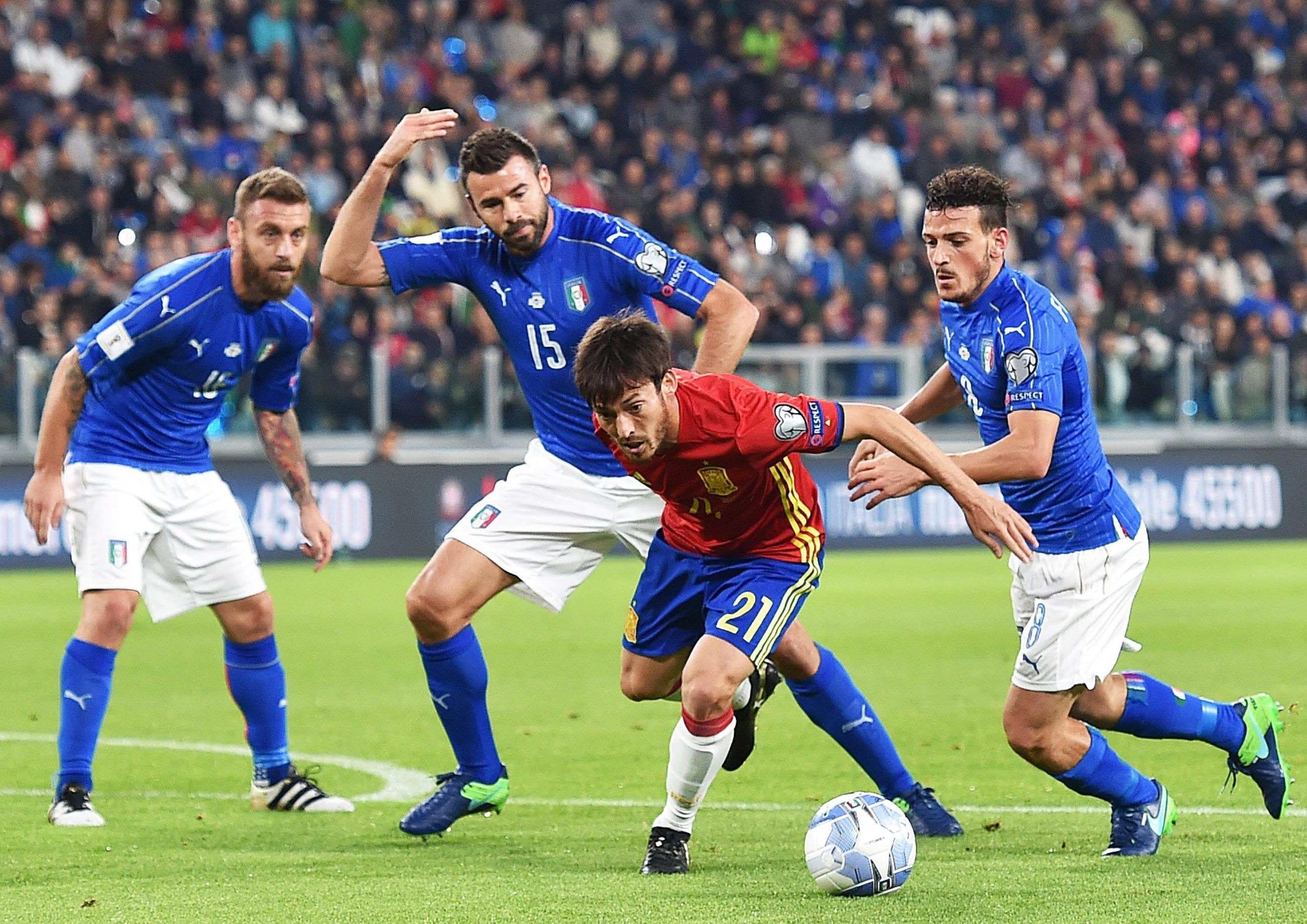 Un penalti de Ramos le da el empate a Italia (1-1)