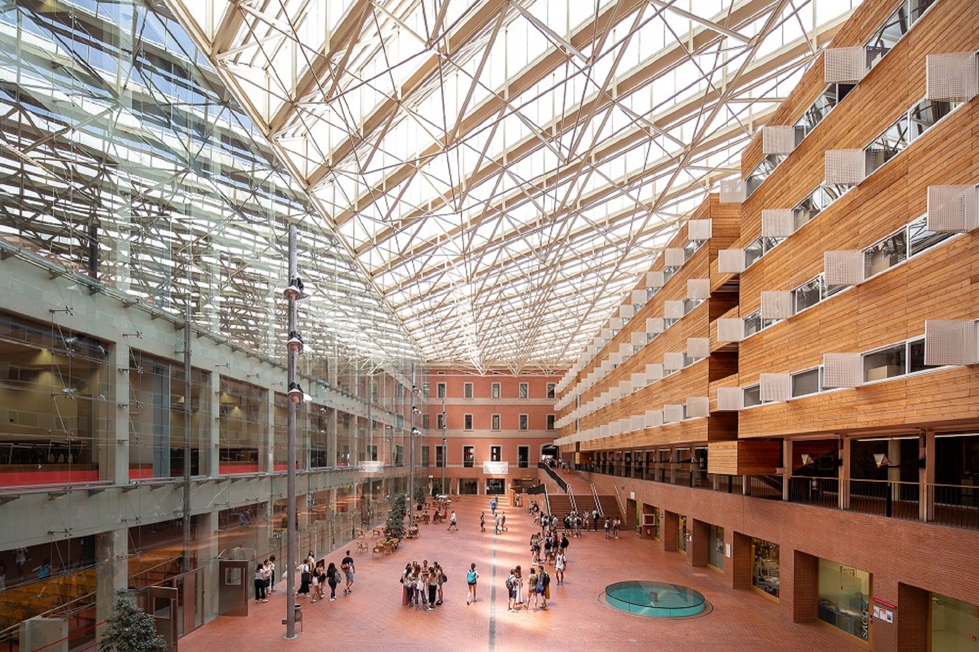 Victòria aclaparadora de la FNEC davant de S'ha Acabat! en les eleccions al claustre de la UPF