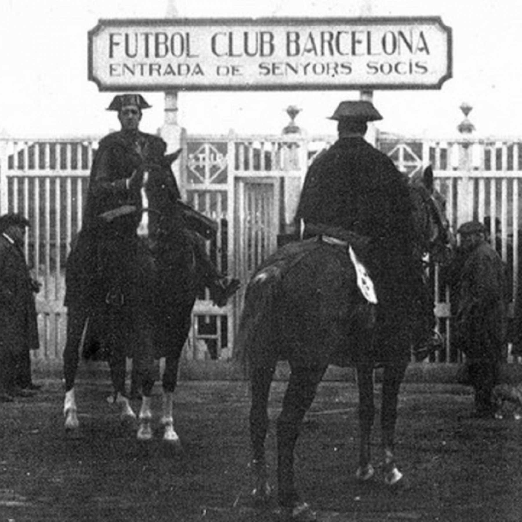 El campo de Les Corts, escenario de la primera gran pitada al himno español