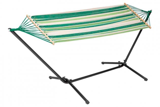 Hamaca verde con soporte de Livarno Home1