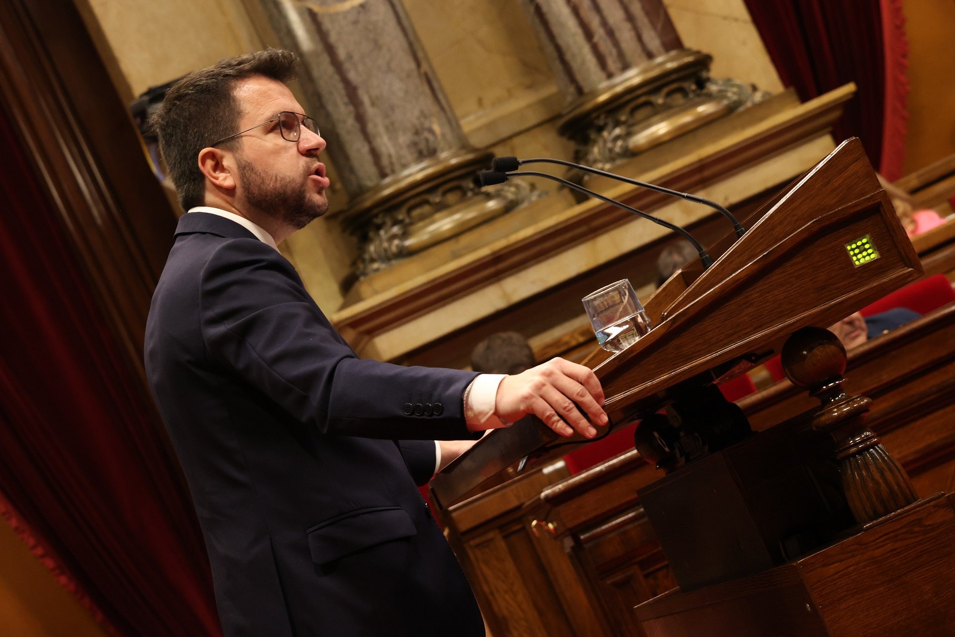 President Pere Aragonès al ple del Parlament (6) / Miquel Muñoz