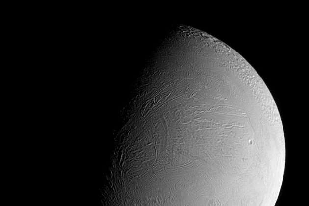 Lluna Encelad Saturn / Wikimedia Commons