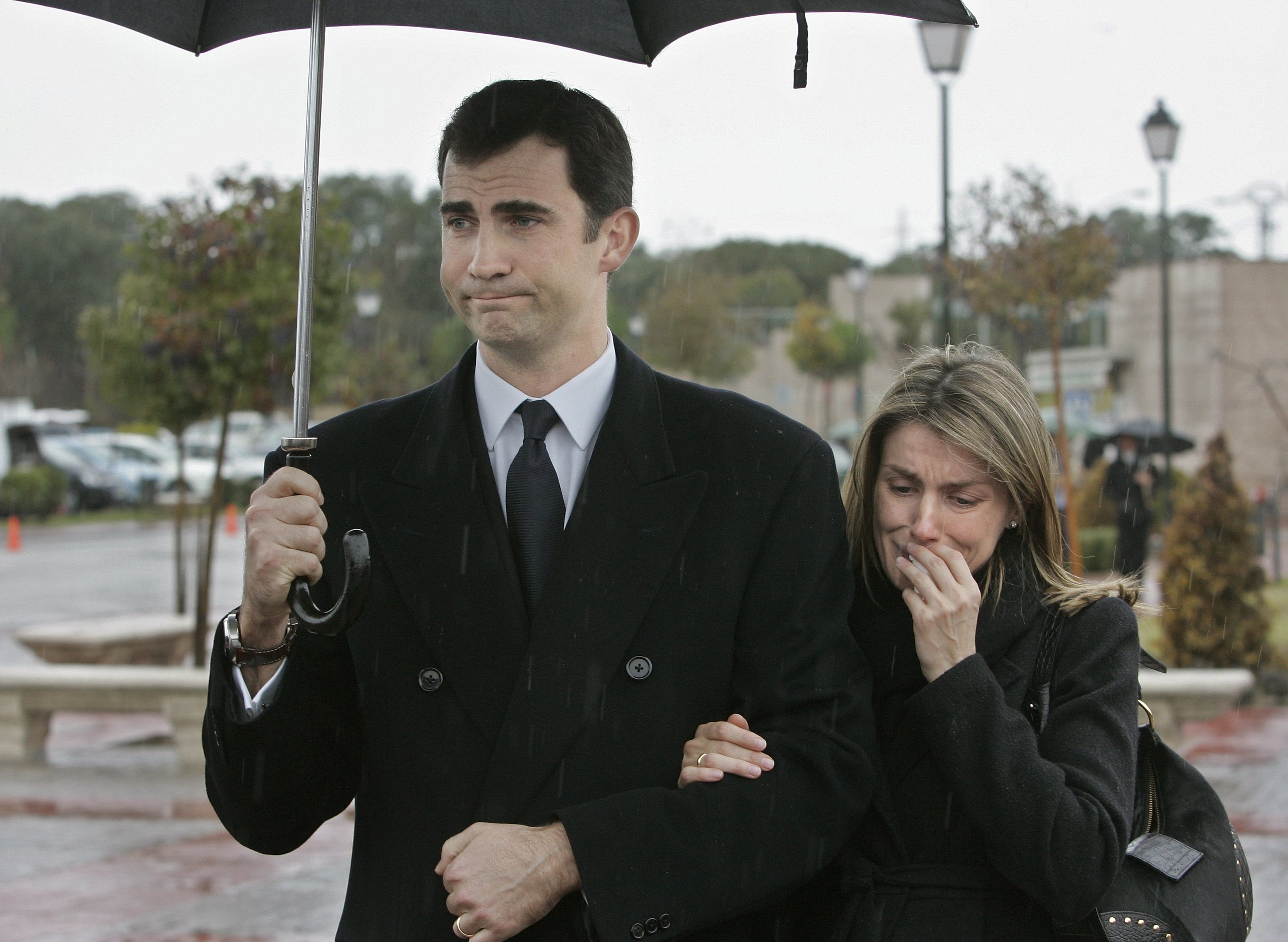 Letizia y Felipe en el funeral de Erika Ortiz Letizia y Felipe en el funeral de Erika Ortiz