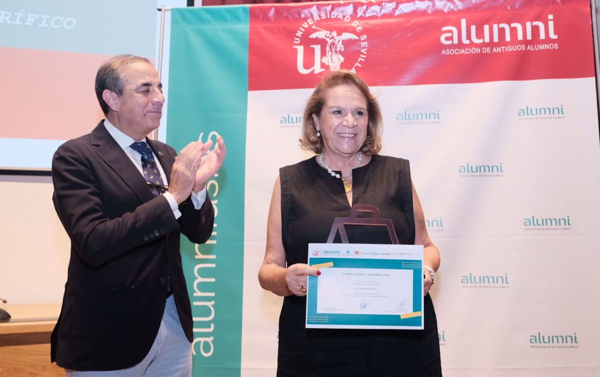 Concha Yoldi, presidenta de Persán, suma el Premi Honorífic Alumni US a la seva trajectòria