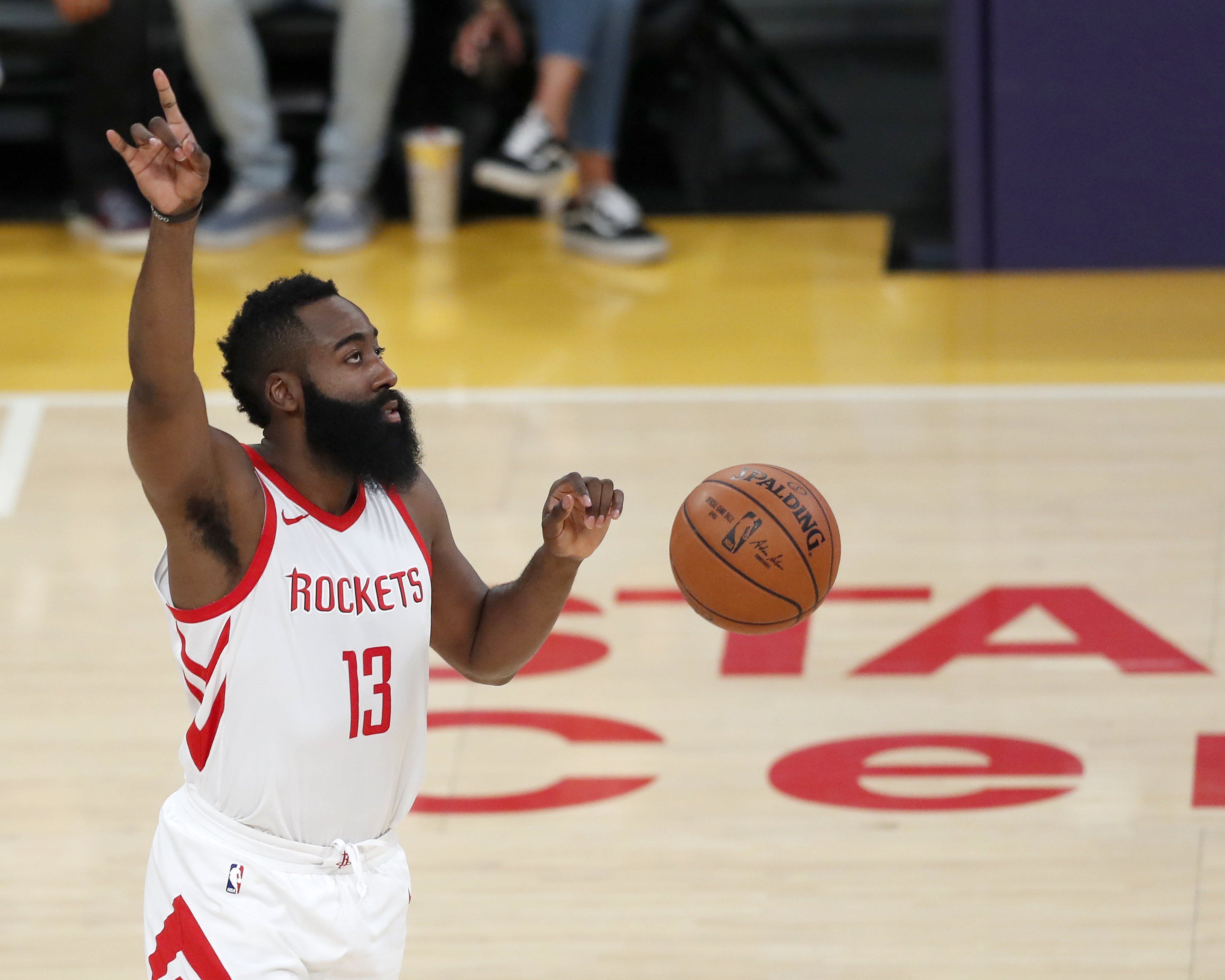 James Harden supera LeBron i es converteix en l'MVP de l'NBA