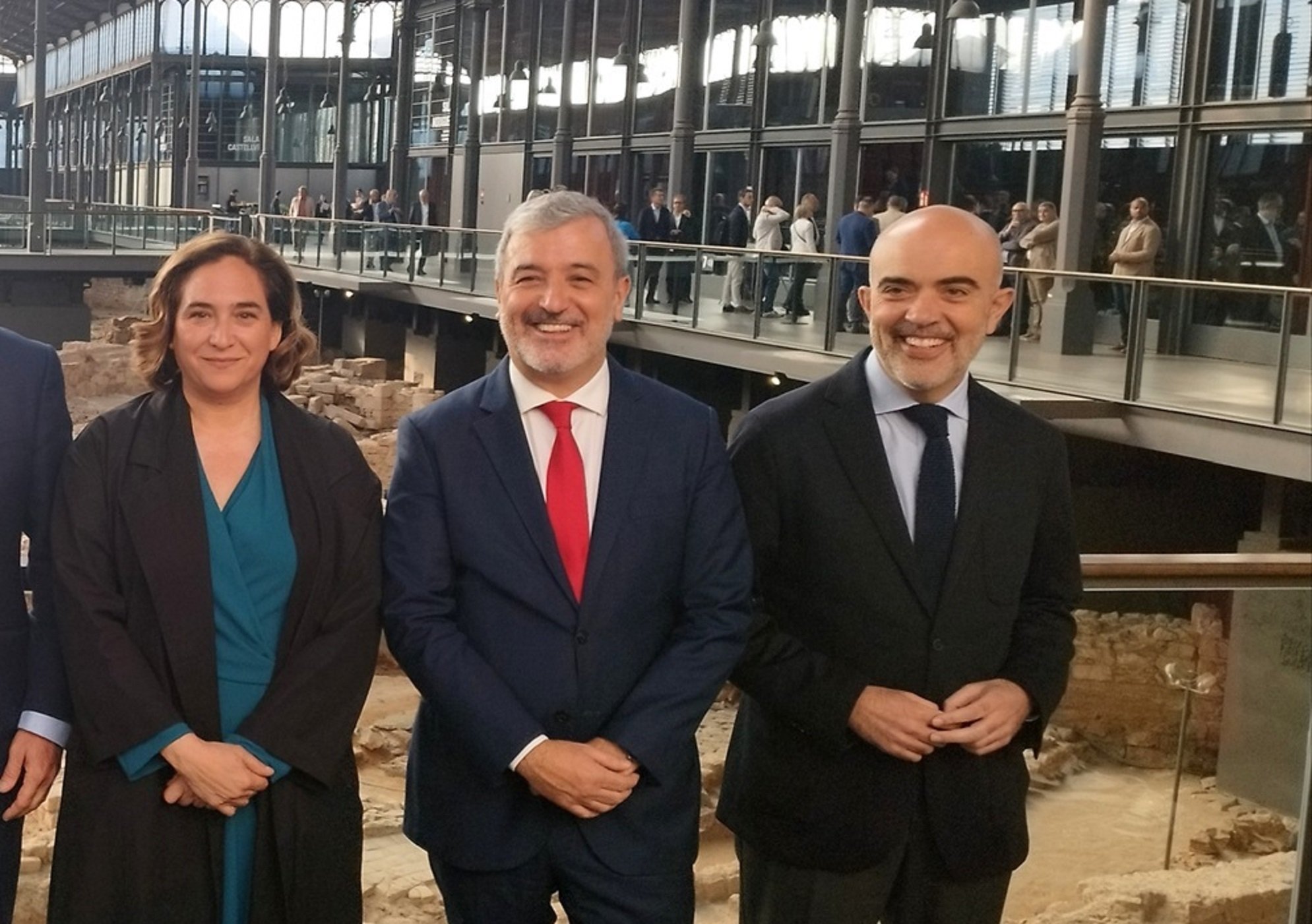 Aproves que el pacte PSC-Comuns-PP blindi els càrrecs de Colau?