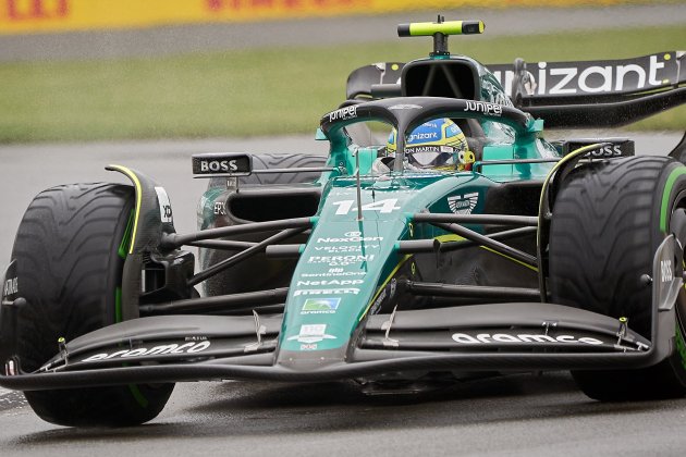 Fernando Alonso al volant del AMR23 en el GP de Canada / Foto: EFE Fernando Alonso al volant del AMR23 en el GP de Canada / Foto: EFE
