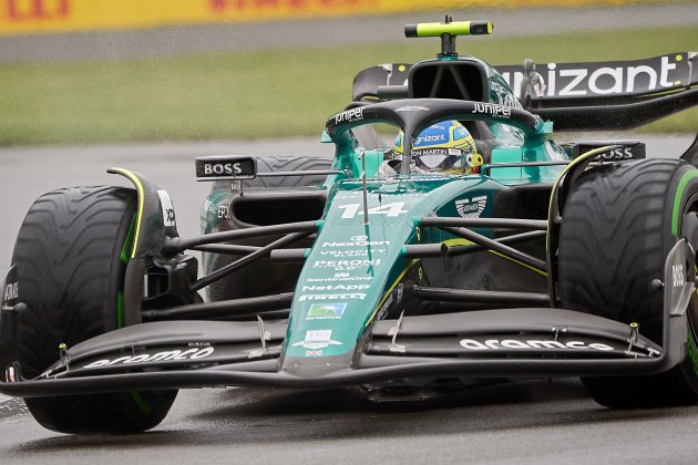 Fernando Alonso al volant del AMR23 en el GP de Canada / Foto: EFE