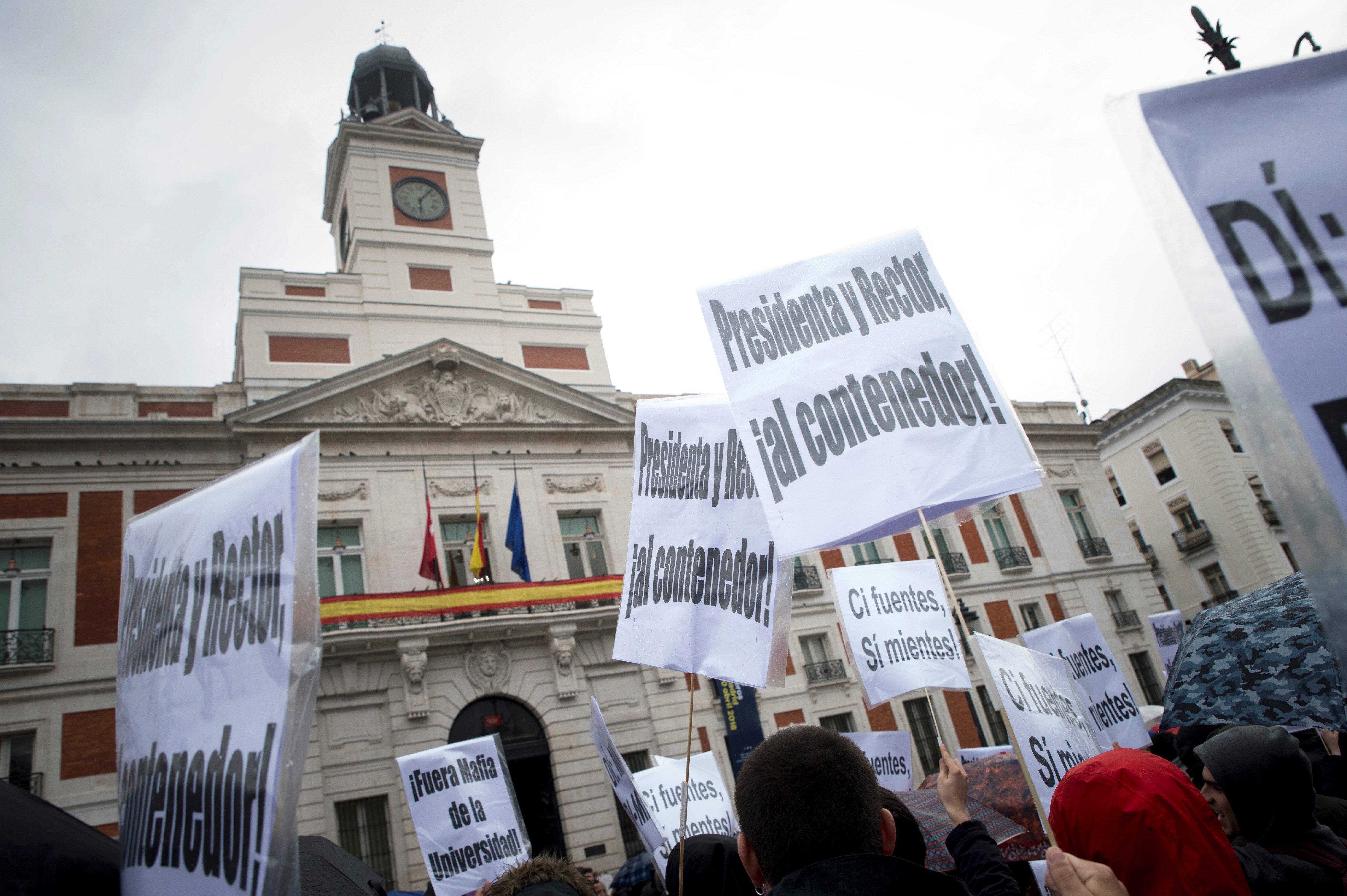 Podemos pide al Congreso que investigue los másters de la Juan Carlos
