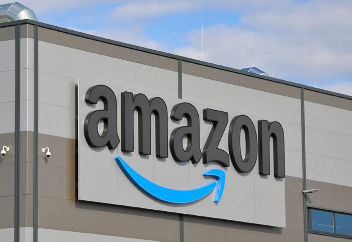 Amazon se está hinchando a vender la lámpara mata mosquitos de nuestros padres
