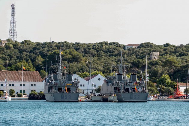 Vaixells de guerra de l'armada dels Estats Units cercant el submarí / DAVID ARQUIMBAU SINTES - EFE Vaixells de guerra de l'armada dels Estats Units cercant el submarí / DAVID ARQUIMBAU SINTES - EFE