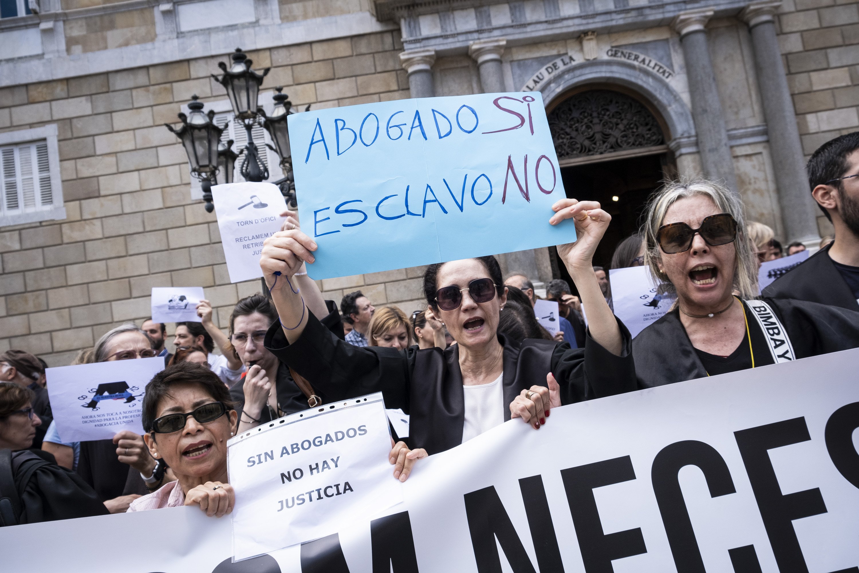 La Abogacía Catalana considera insuficiente la oferta del Govern para mejorar la justicia gratuita