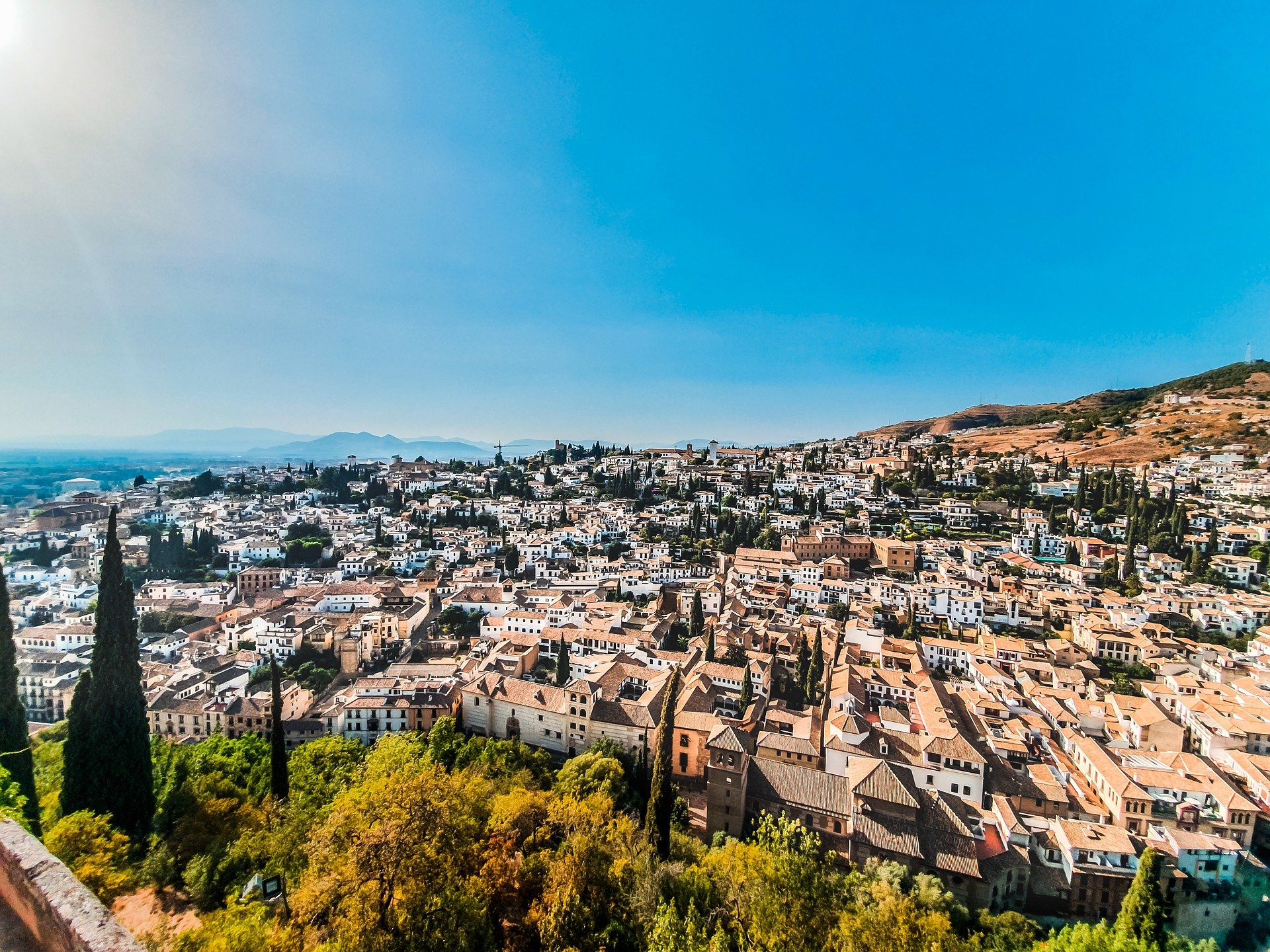 Sis de cada deu catalans triaria una altra regió de l'Estat per viure, segons un estudi