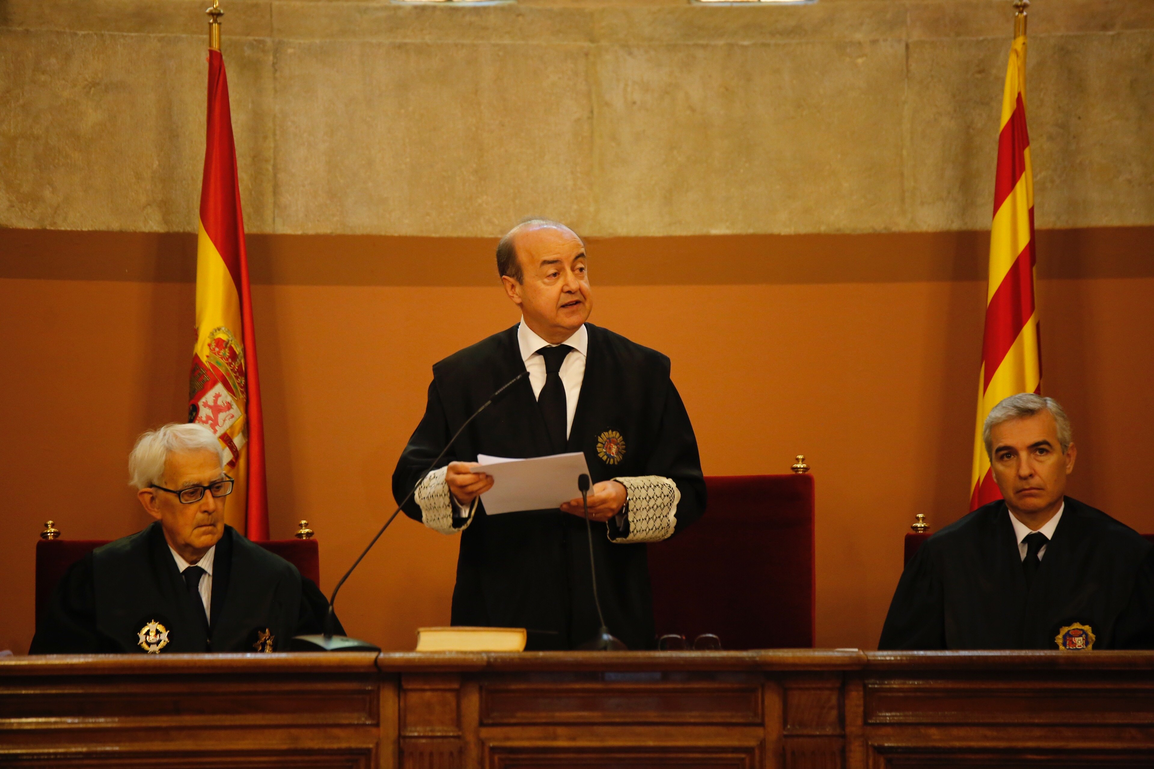 Barrientos: "Nadie, aunque se escude en los votos, está por encima de la ley"