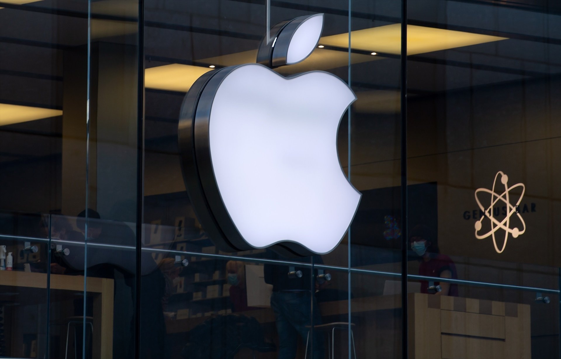 Greu forat de seguretat a Apple: cal actualitzar iPhone, MAC i rellotges per evitar ciberatacs