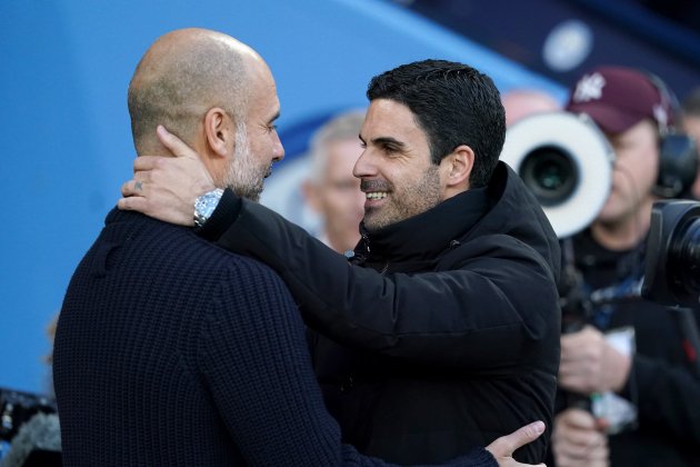 Guardiola i Arteta abans d'un partit entre l'Arsenal i Manchester City / Foto: Europa Press