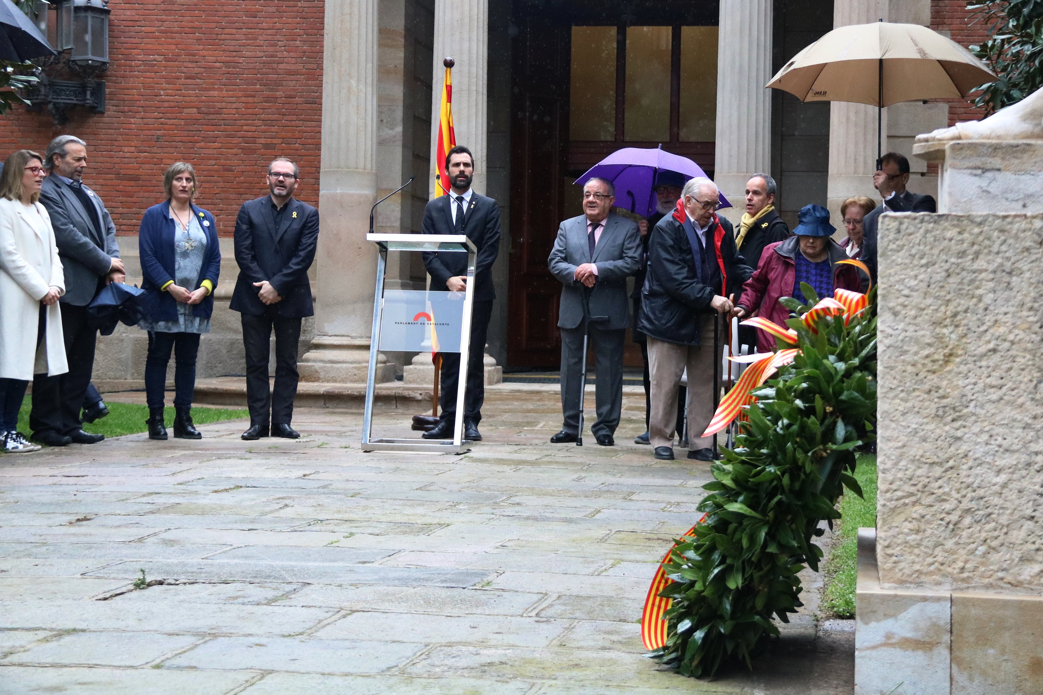 El Parlament homenajeará mañana la literatura catalana con varias lecturas