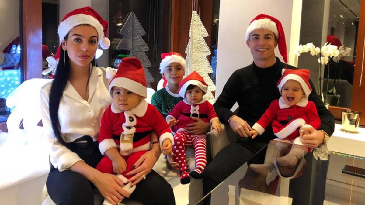 Georgina Rodríguez amb els seus fills per Nadal : XARXES