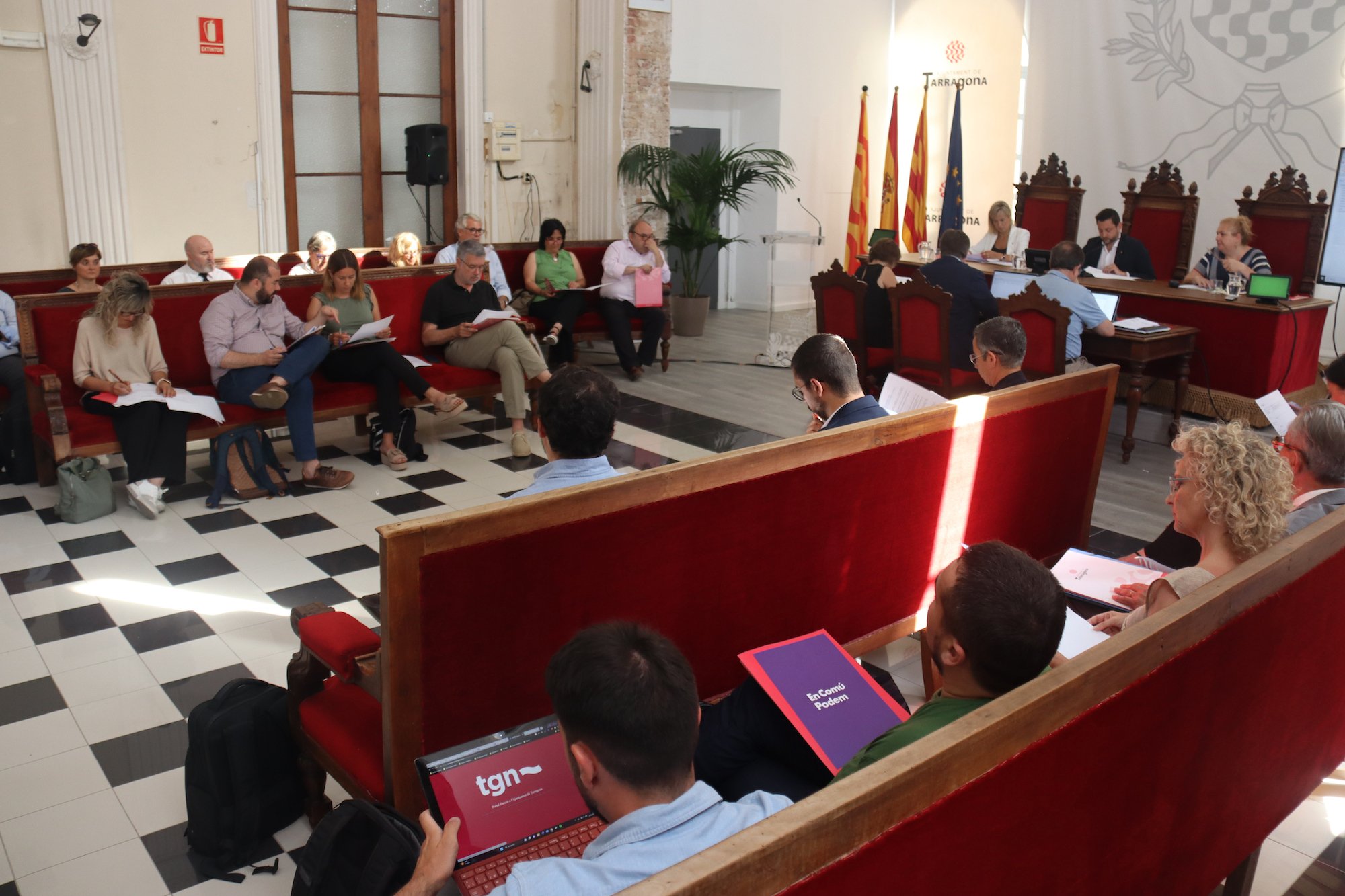 Discòrdia a Tarragona: ERC acusa el PSC de tractar-los com si fossin Vox