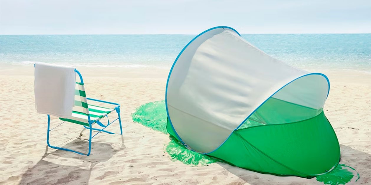 Ikea recupera la silla con la que iban a la playa nuestros abuelos