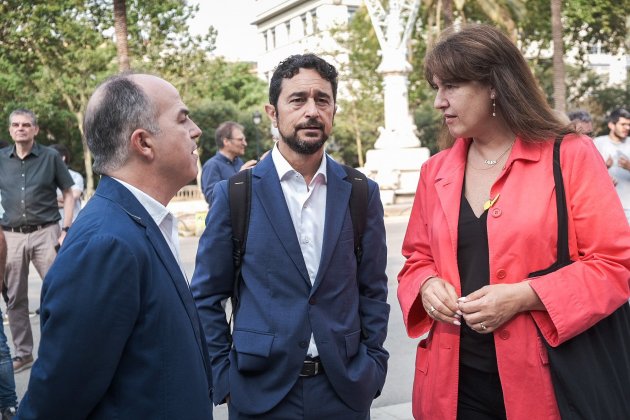 jordi turull, damià calvet y laura estopón TSJC miquel buch foto carlos baglietto