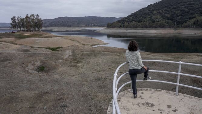 La reserva hídrica, por debajo del 50%