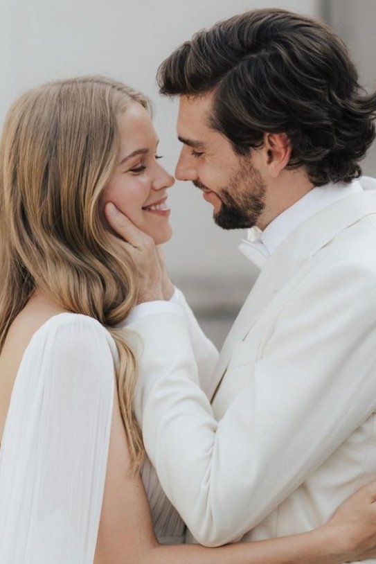 Melanie se resigna a casar se emb el novio de blanco, Melanie Melanie se resigna a casar se emb el novio de blanco, Melanie