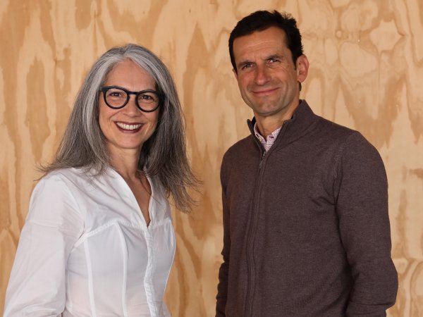 Yolanda Bassat y Marc Bonet, fundadores y directores de Shophunters