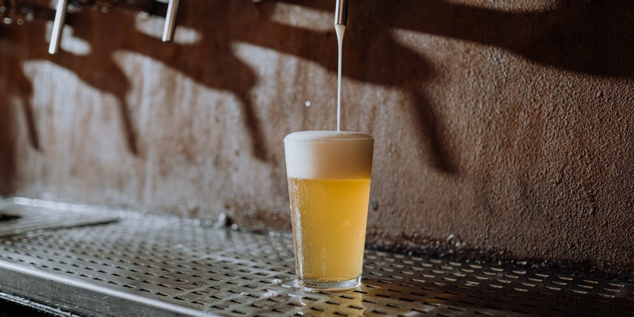 cerveza limon cottonbro studio 5530264 cerveza limon cottonbro studio 5530264