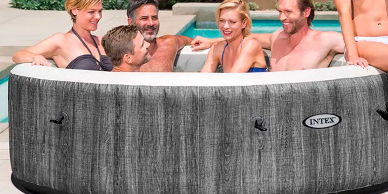 La estrella del verano 2023 es el jacuzzi exterior hinchable de Leroy Merlin