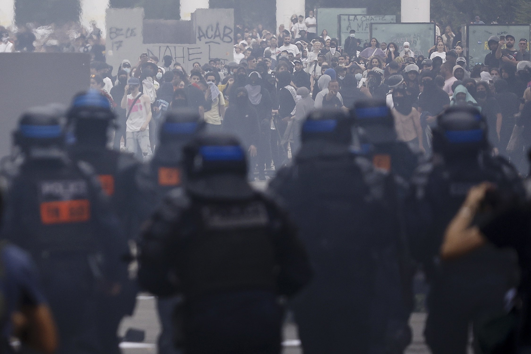 Drastic measures in France over street violence: bus services suspended, city curfews imposed