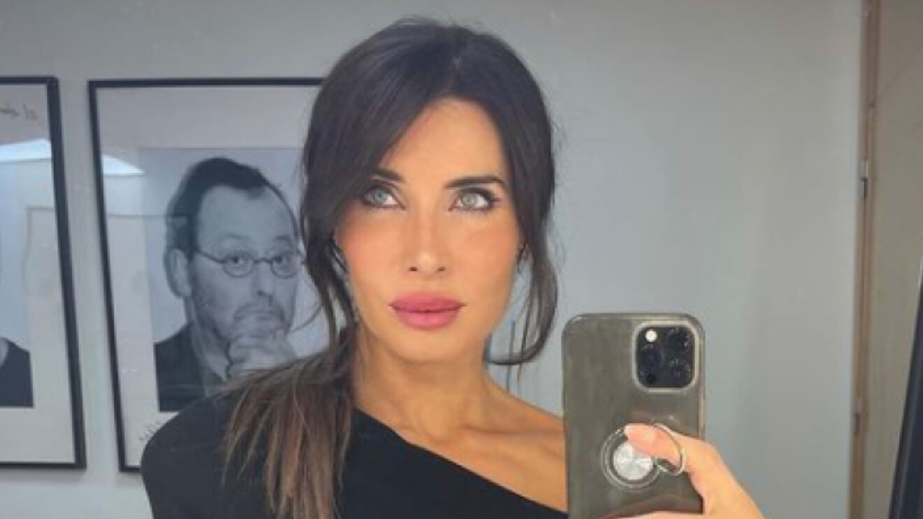 Pilar Ros pren una selfie en 'L'Hormiguerio'