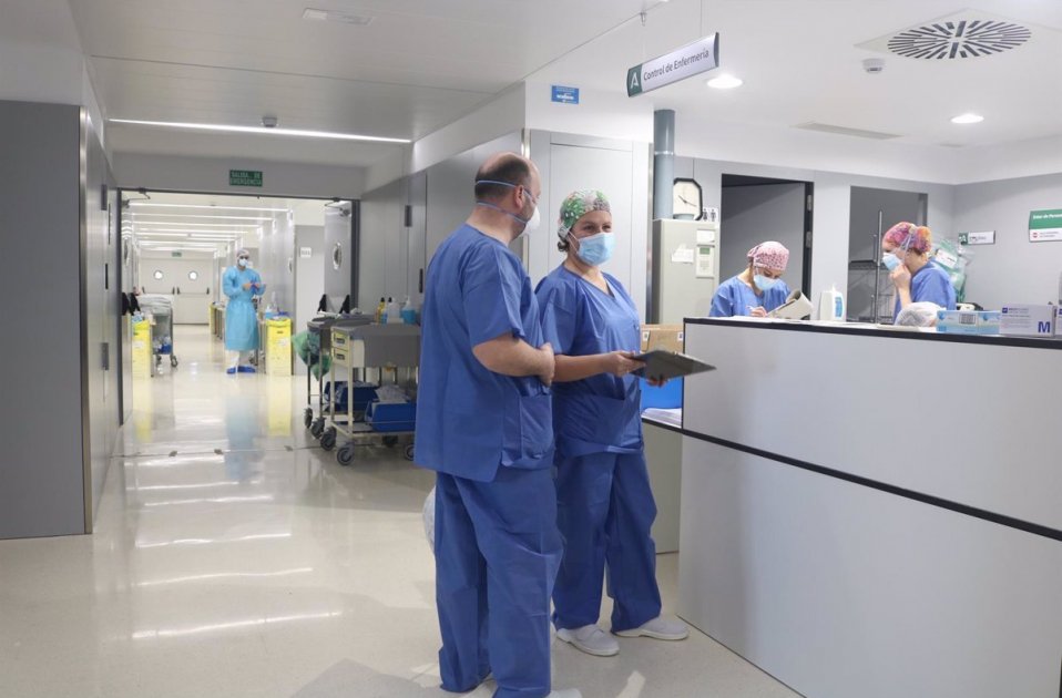 Sanidad y hostelería, actividades donde más aumentaron los accidentes laborales / EP