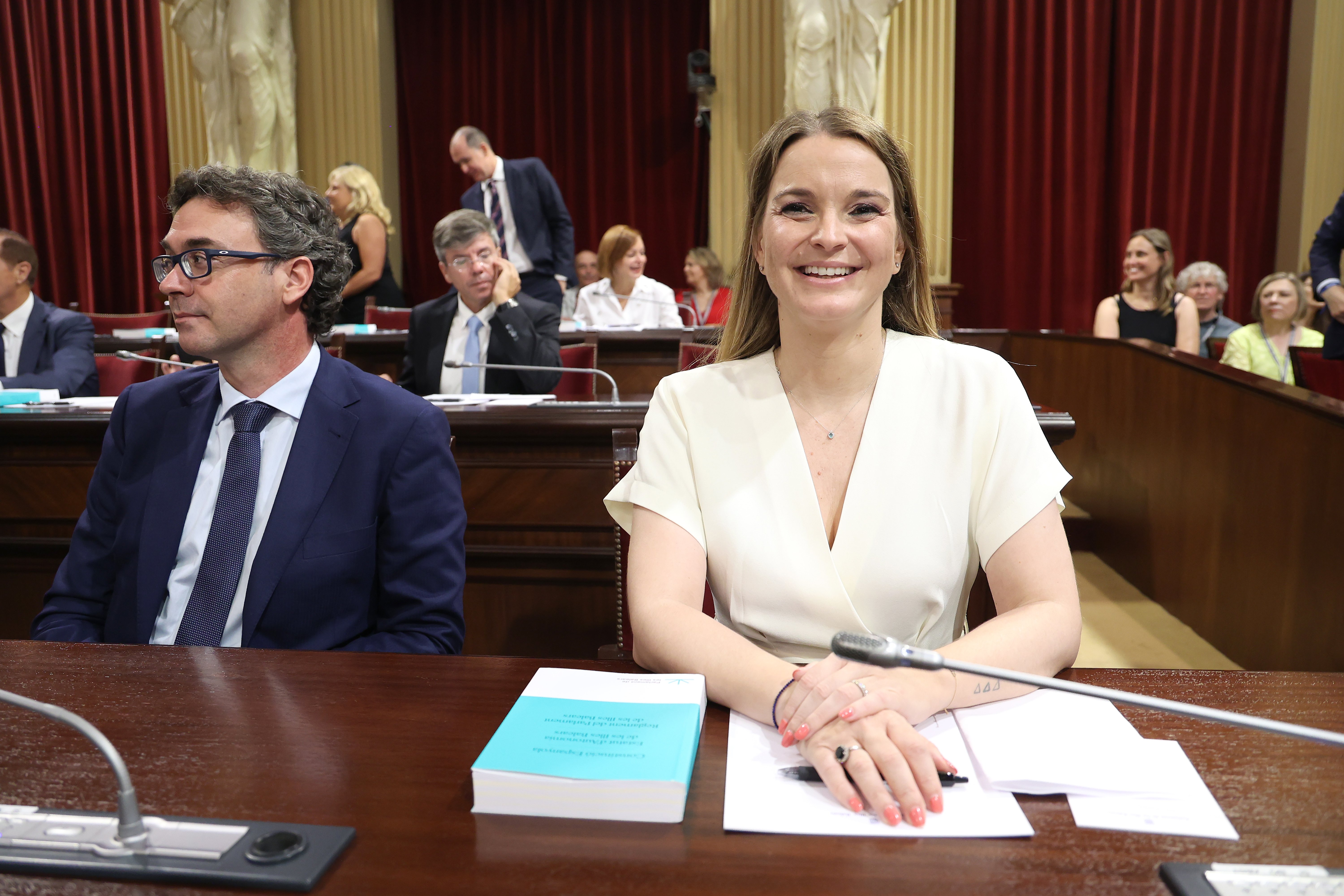 Prohens promete "impermeabilizar" las aulas de "cualquier tentación de adoctrinamiento ideológico"