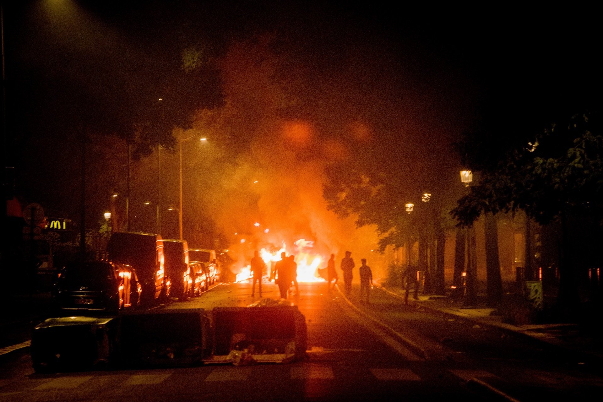 El gobierno francés niega que los disturbios sean una revuelta social: "Son actos de delincuencia"