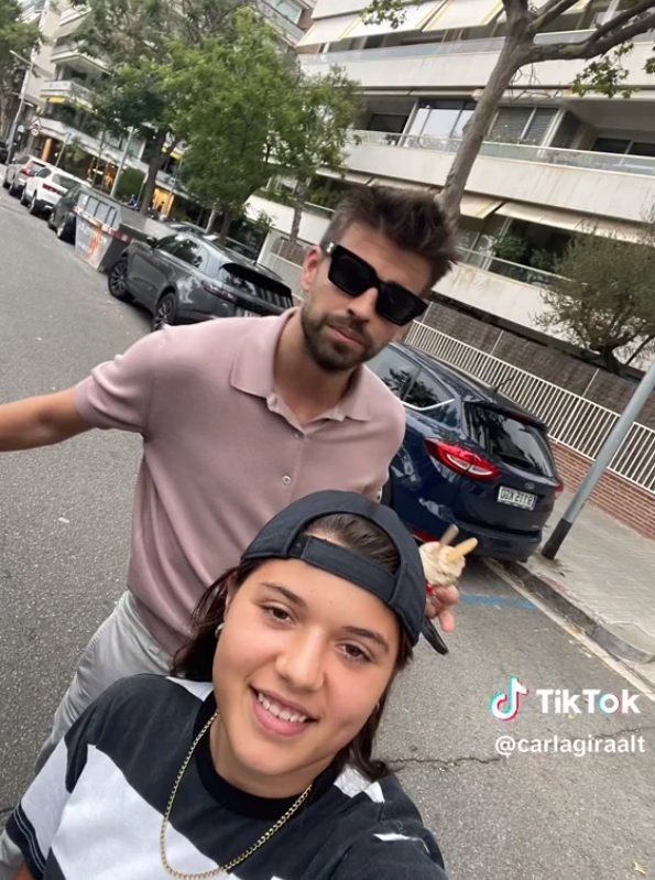 Piqué selfie tik tok Piqué selfie tik tok