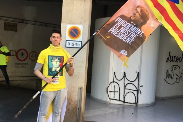 manifestación 15 En Puigdemontr