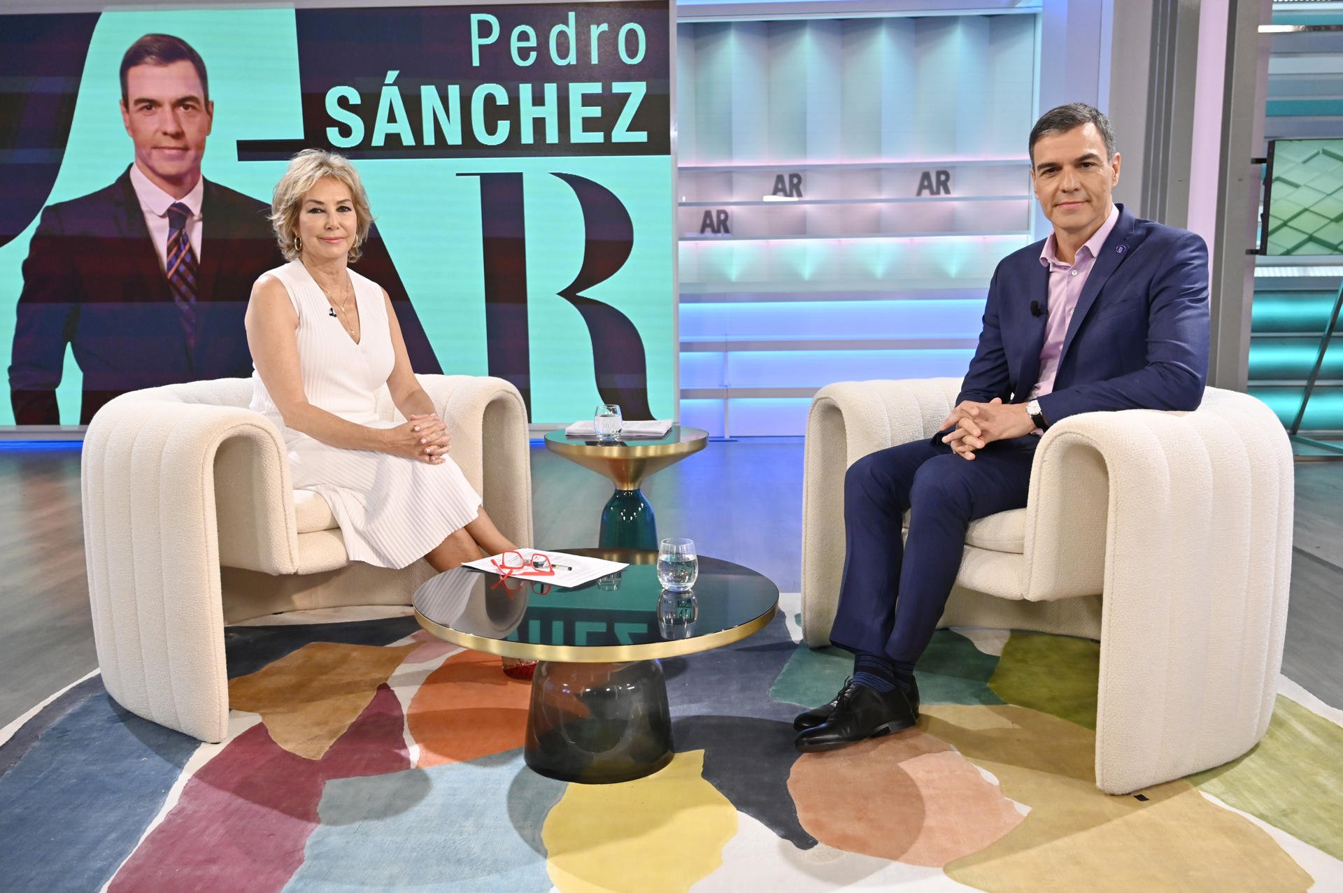 Sánchez se encara a Ana Rosa y presume de poder "respirar convivencia en Barcelona"