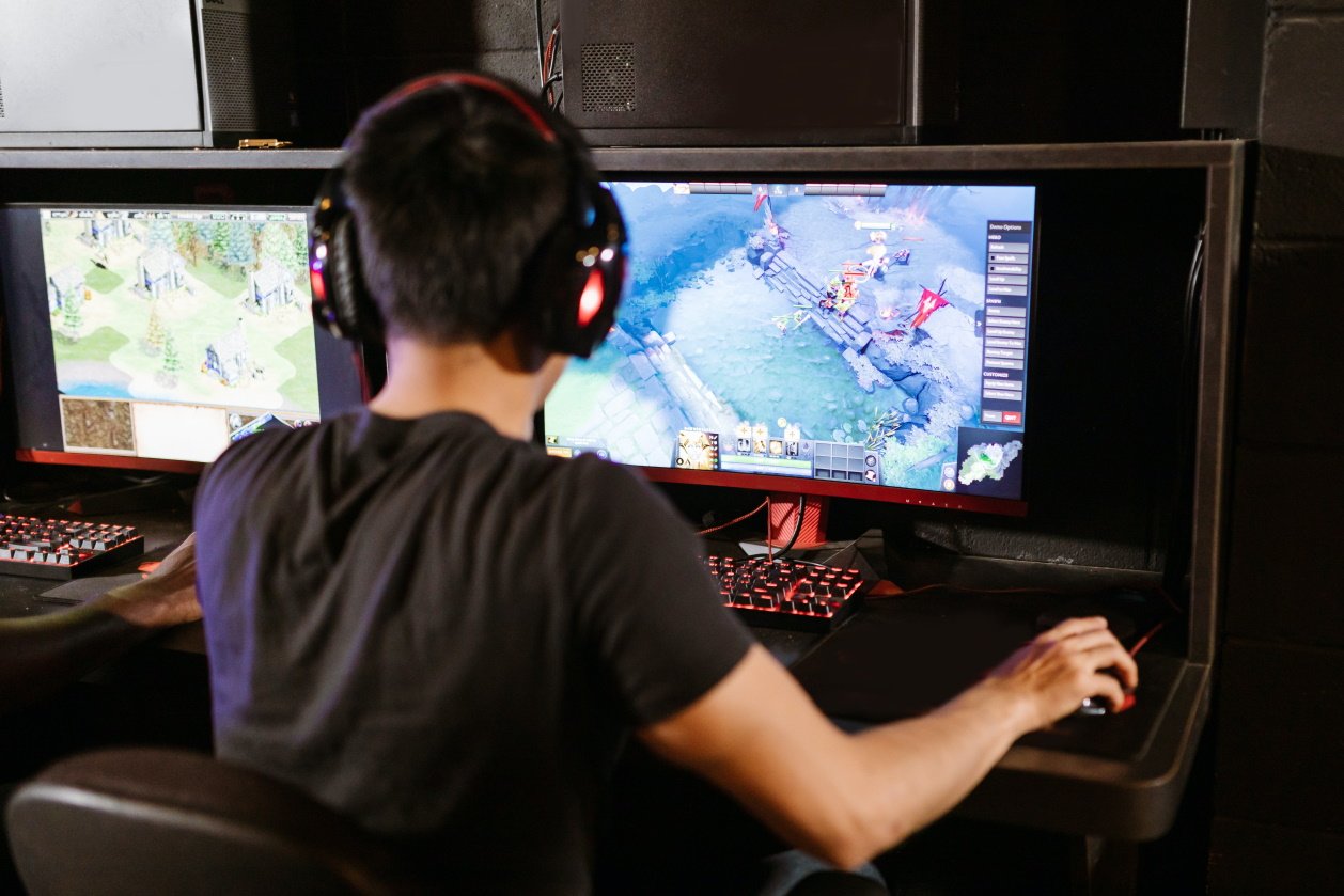Samsung rebaja su monitor Oddisey Gaming de 144Hz y lo deja en los 200 euros