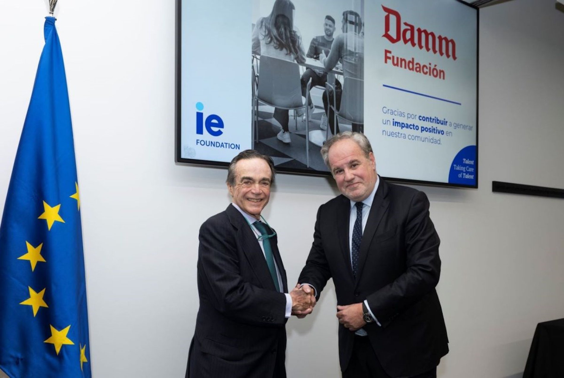 Acuerdo entre IE University y Fundación Damm para impulsar el impacto social a través de la educación