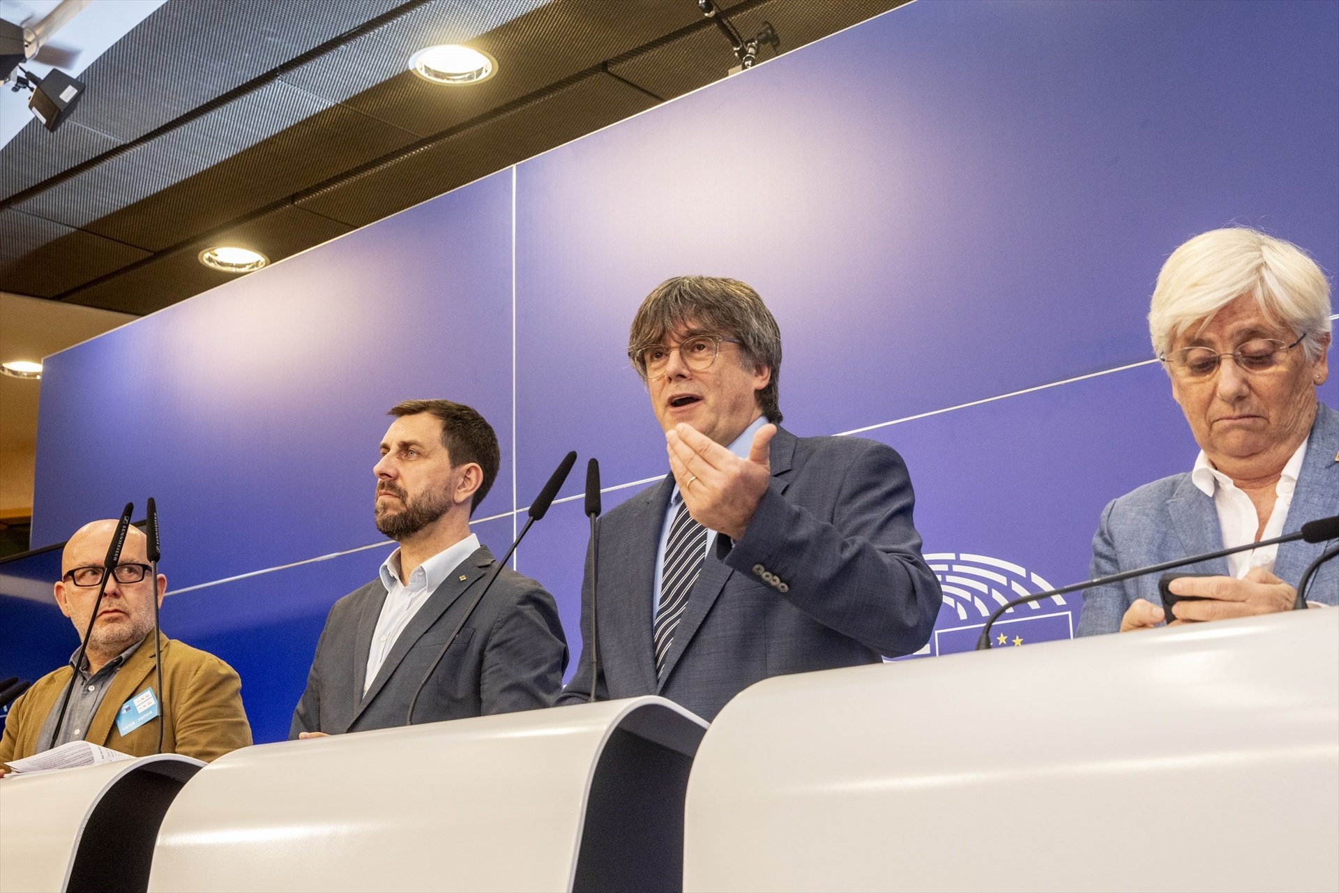 Puigdemont distances himself from Ponsati's comments on Catalan exile strategy: "She was wrong"
