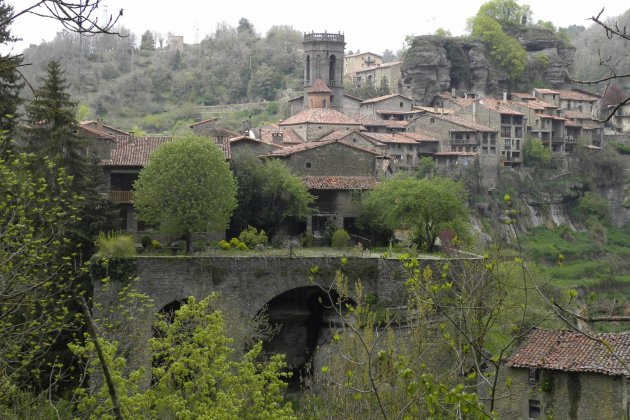 pueblos con encanto barcelona   rupit i pruit