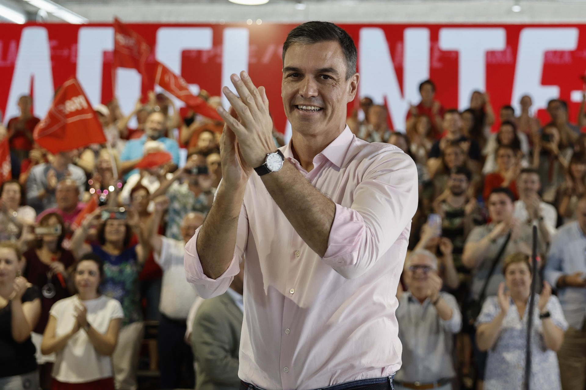 Sánchez pide el voto útil para el PSOE para dejar de "depender" del independentismo en el Congreso