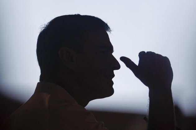Pedro Sánchez contraluz madrid casa campo - EFE Pedro Sánchez contraluz madrid casa campo - EFE